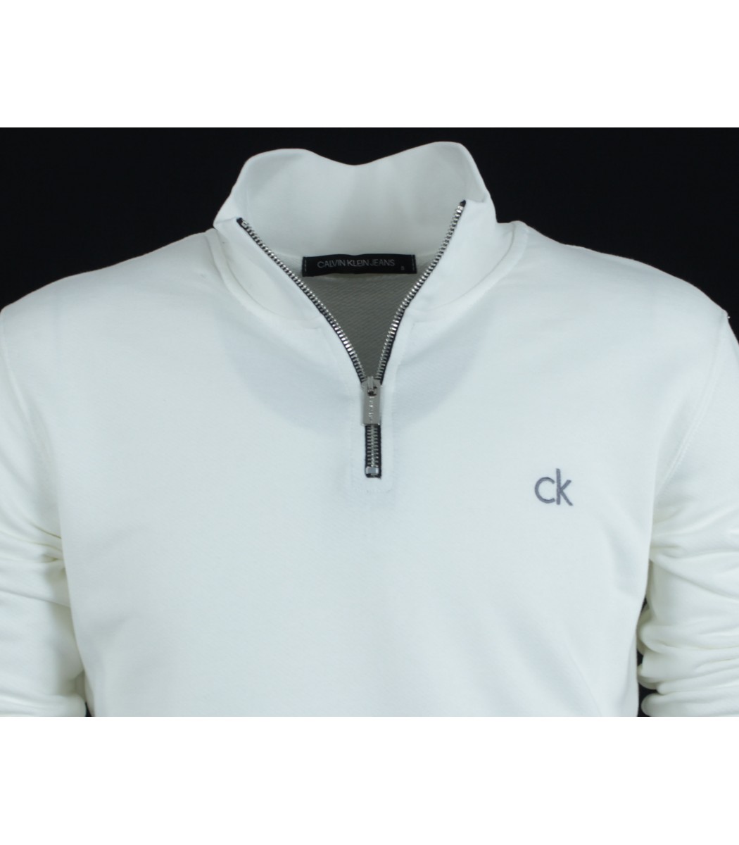 Белая кофта Calvin Klein CK023-3