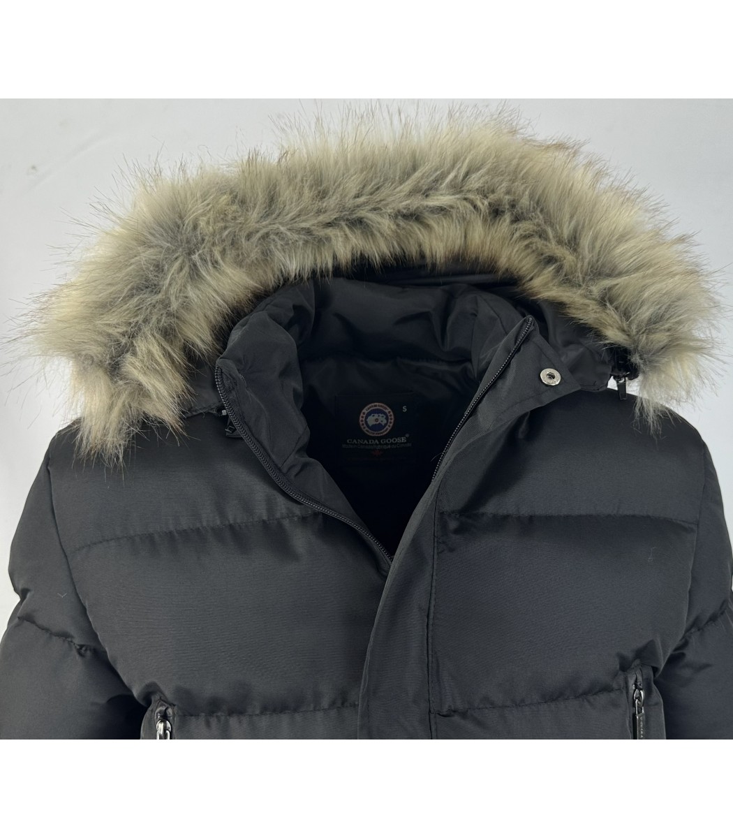 Черный пуховик Canada Goose 241-1