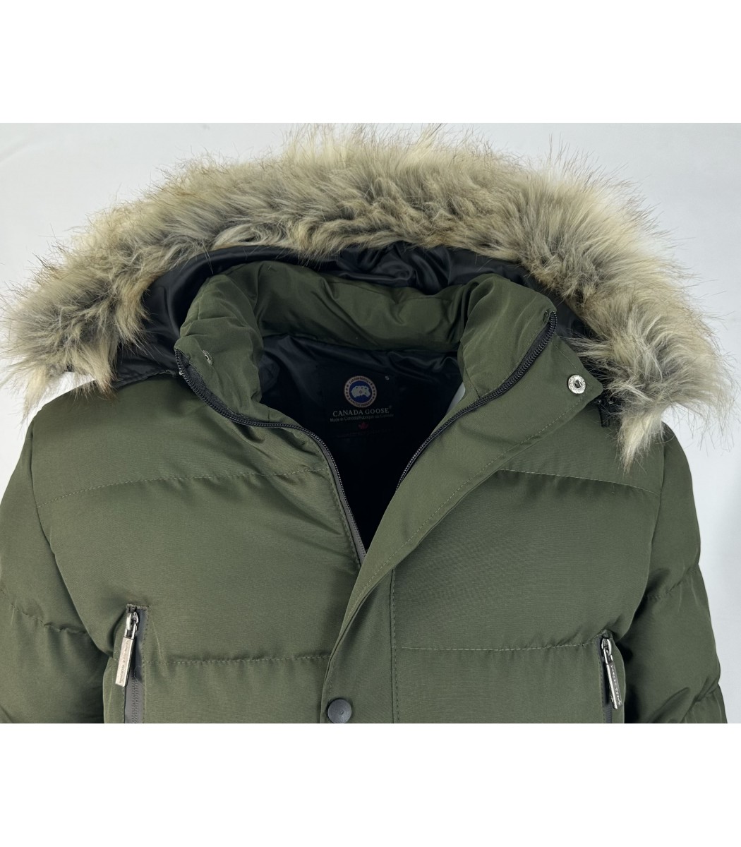 Темно-зеленый пуховик Canada Goose 241-36