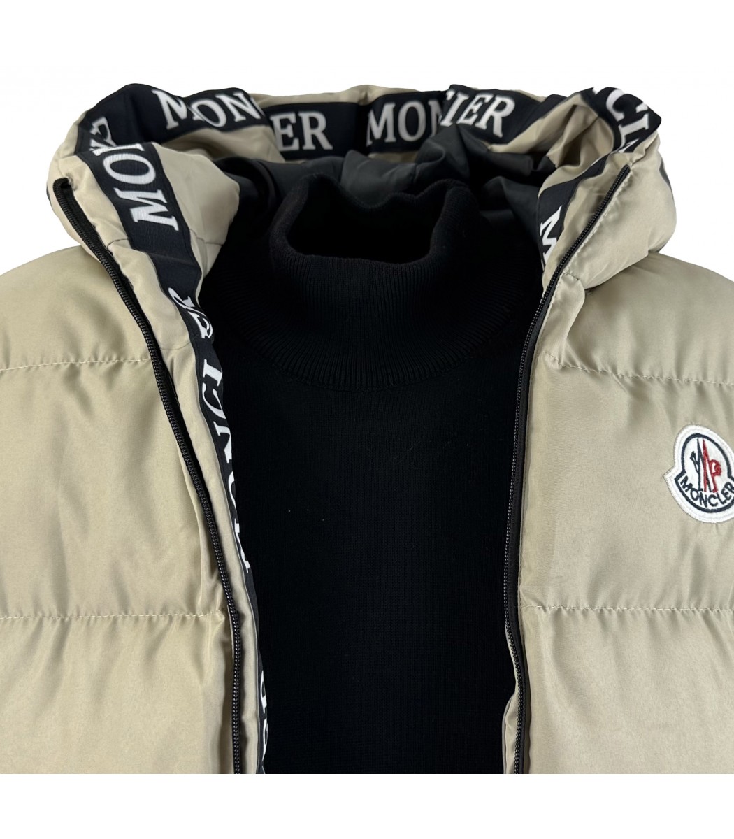 Купить - Бежевая жилетка Moncler 9930-13-9930-13 - в интернет магазине ...